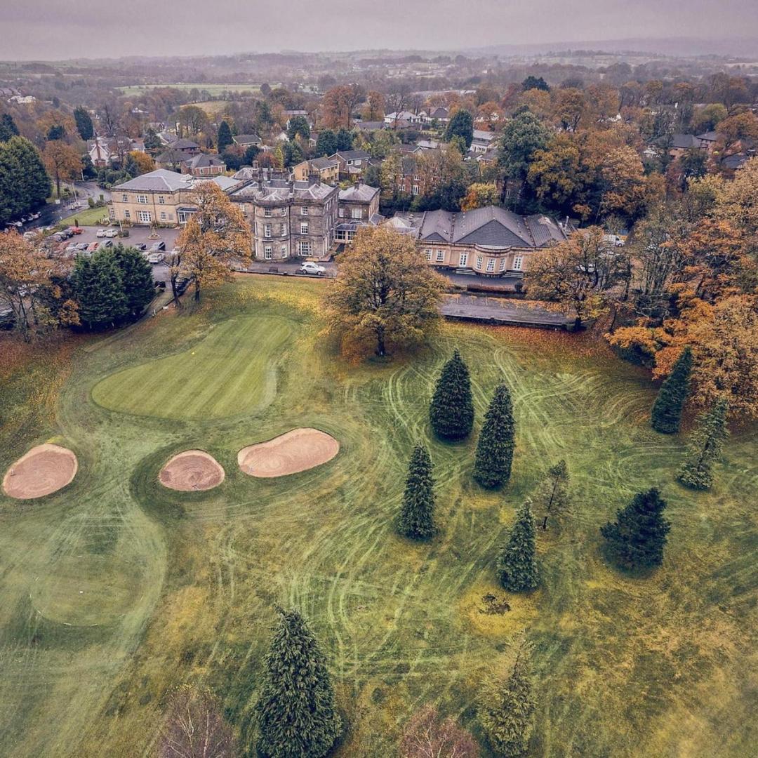 Shaw Hill Hotel Golf And Country Club Chorley  Extérieur photo