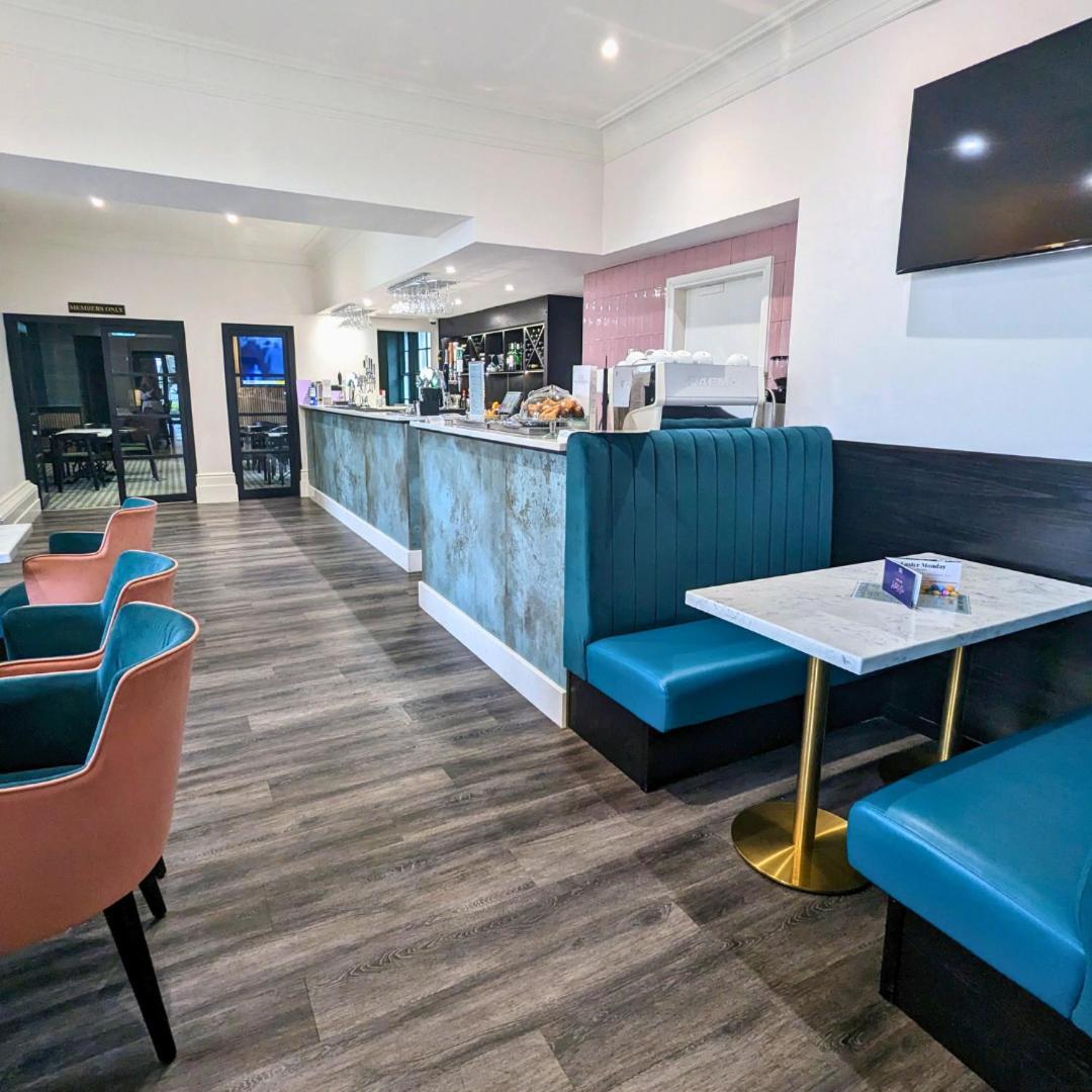 Shaw Hill Hotel Golf And Country Club Chorley  Extérieur photo