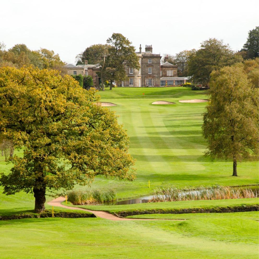 Shaw Hill Hotel Golf And Country Club Chorley  Extérieur photo